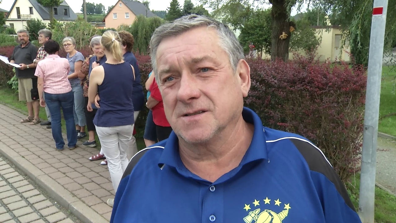 MEgional mit den Vorbereitungen der FF Großolbersdorf zum Fest MEgional mit den Vorbereitungen der FF Großolbersdorf zum Fest