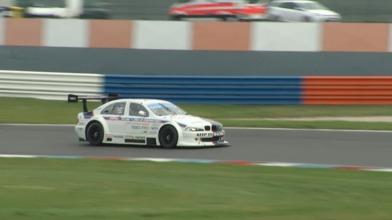 MEgional mit dem Rennwagen unterwegs MEgional mit dem Rennwagen unterwegs