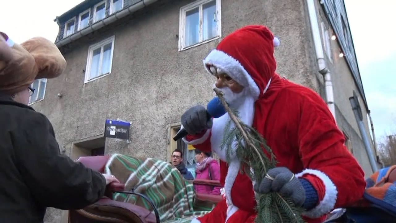 MEgional mit dem Pyramidenanschieben in Wünschendorf MEgional mit dem Pyramidenanschieben in Wünschendorf