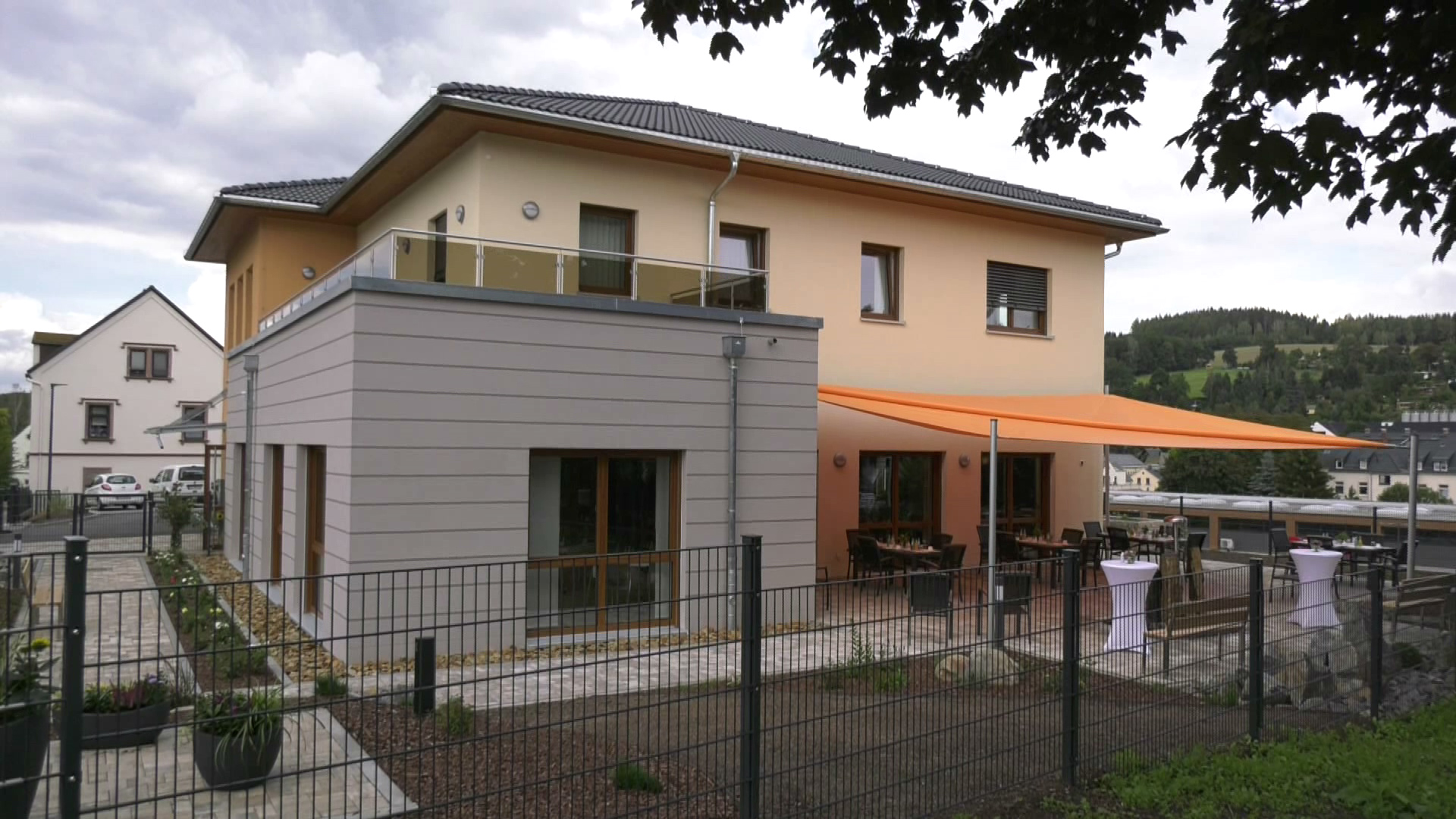 MEgional am 4. September 2020 mit der neuen Tagespflege in Olbernhau MEgional am 4. September 2020 mit der neuen Tagespflege in Olbernhau